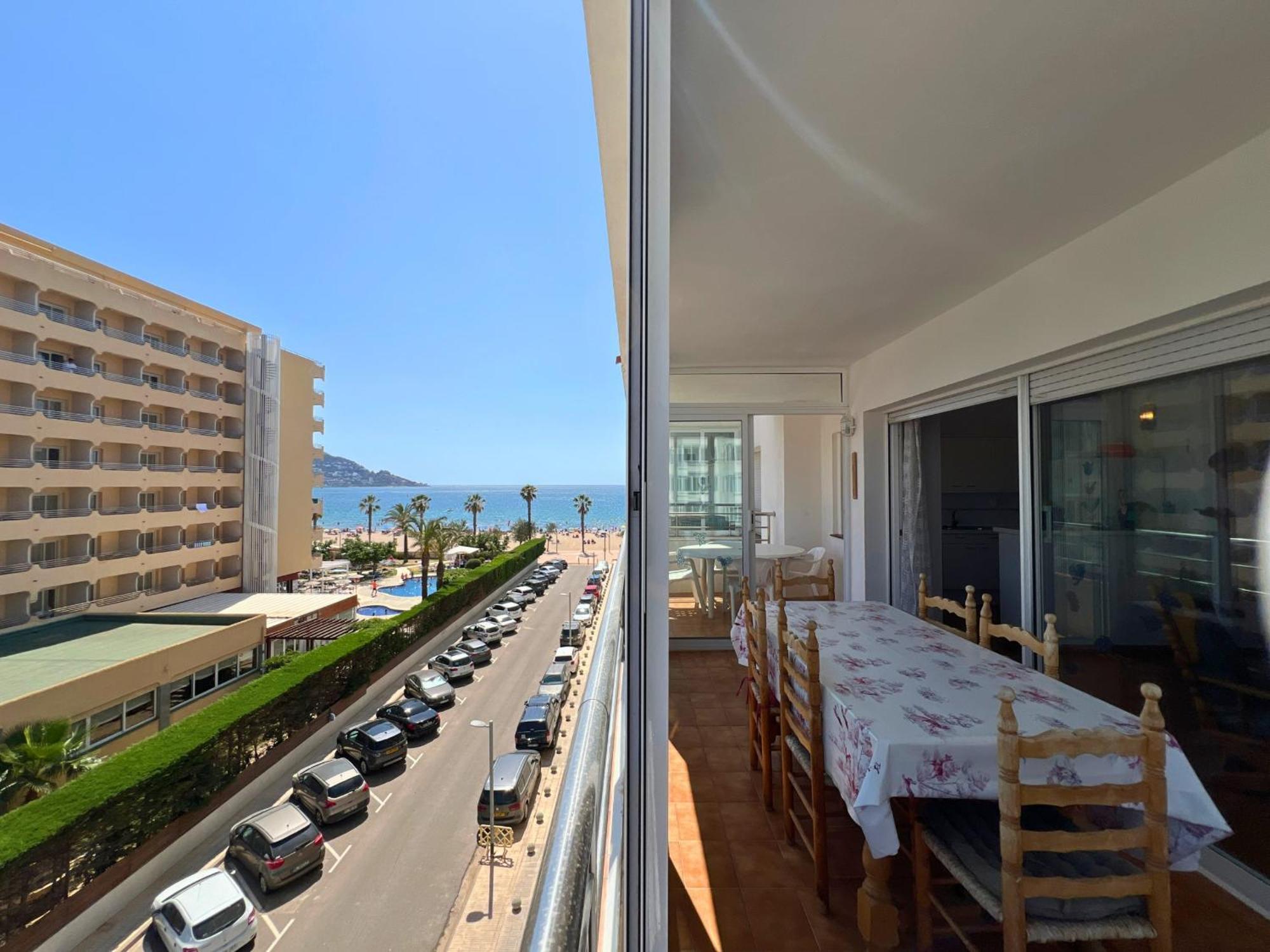 Marenostrum 2 4º4ª Appartement Roses